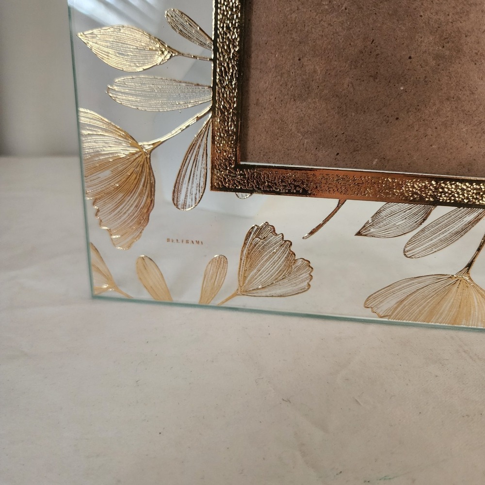 Beltrami Picture Frame 5" x 7" Picture Frame 10" x 12" Gold Tone Floral Clear - Picture 6 of 7